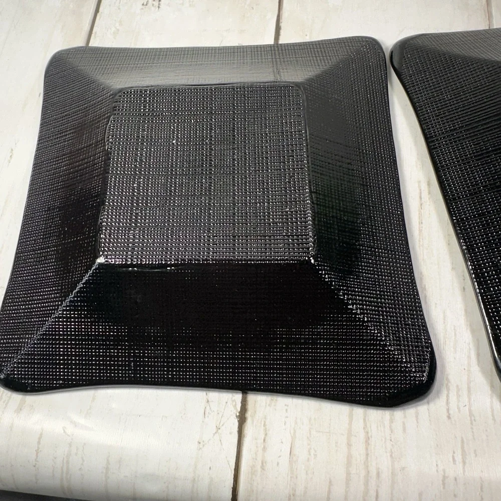 Crate & Barrel Abby Appetizer Dish Plates Black‎ Weave Effect Underside 5 1/2